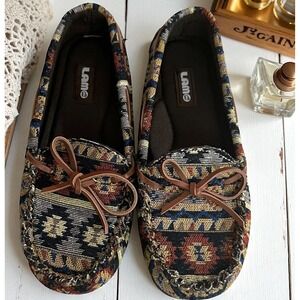 Lamo  Moccasin Tapestry Flats Size 7.5‎
